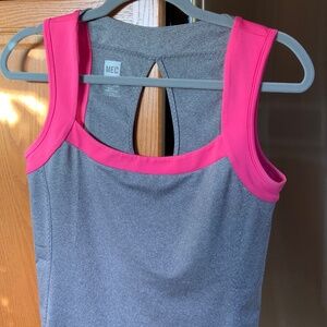 Athletic Top Mountain Equipment Co-op